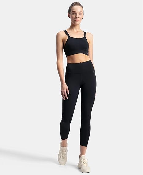 Jockey MI16 Women’s Wirefree Padded Sports Bra – Full Coverage Racerback with StayDry Microfiber